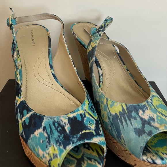 Tahari Women’s Batik Blue Taylor Cork Platform Wedge Sandals, Open Toe; Size 9 - Picture 2 of 10